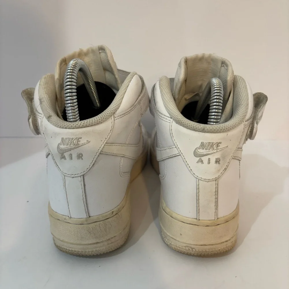 Nike Air Force 1 size 7.5